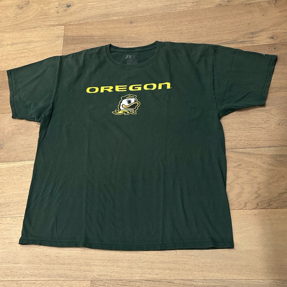 NCAA Oregon Ducks T-Shirt size XXL